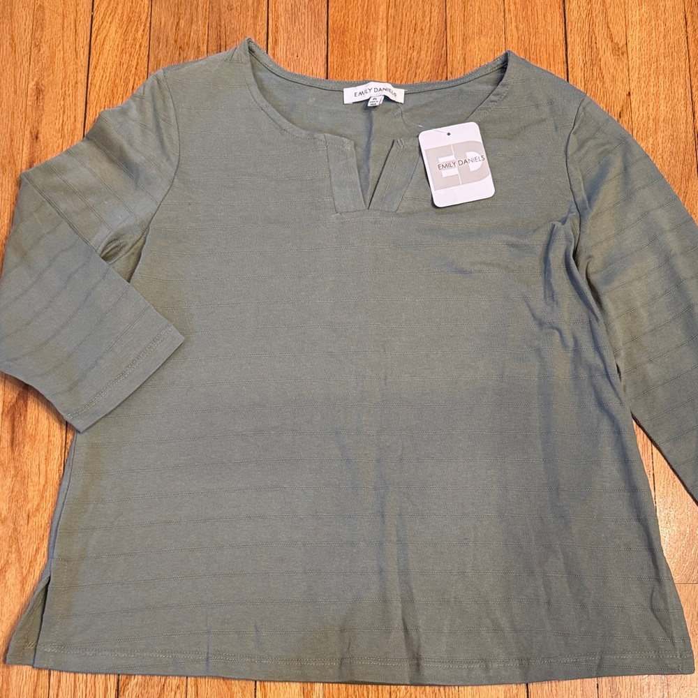 Women's Top 3/4 Sleeve Olive Green Petite L
